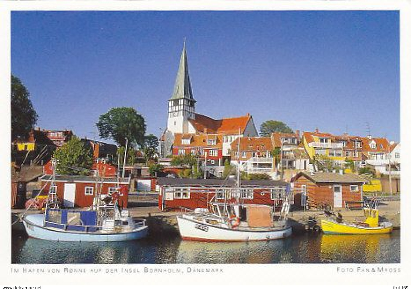 AK 209339 DENMARK -Im Hafen Von Ronne Auf Der Insel Bornholm - Dinamarca