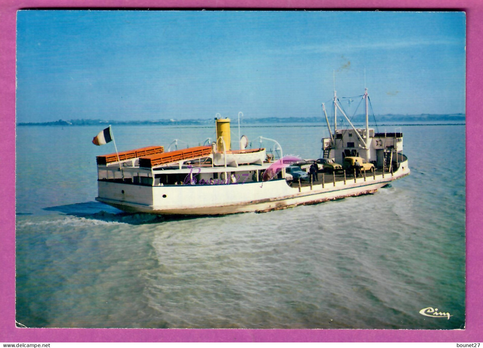 BLAYE 33 - Le Bac Les Deux Rives Sur La Gironde Bateau Boat Voiture Dessus - Blaye