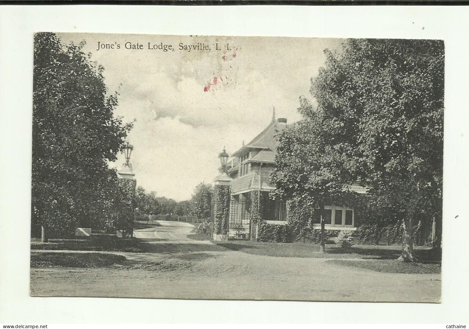 ETATS UNIS . NEW YORK . SAYVILLE JONE'S GATE LODGE  . L. I. - Long Island