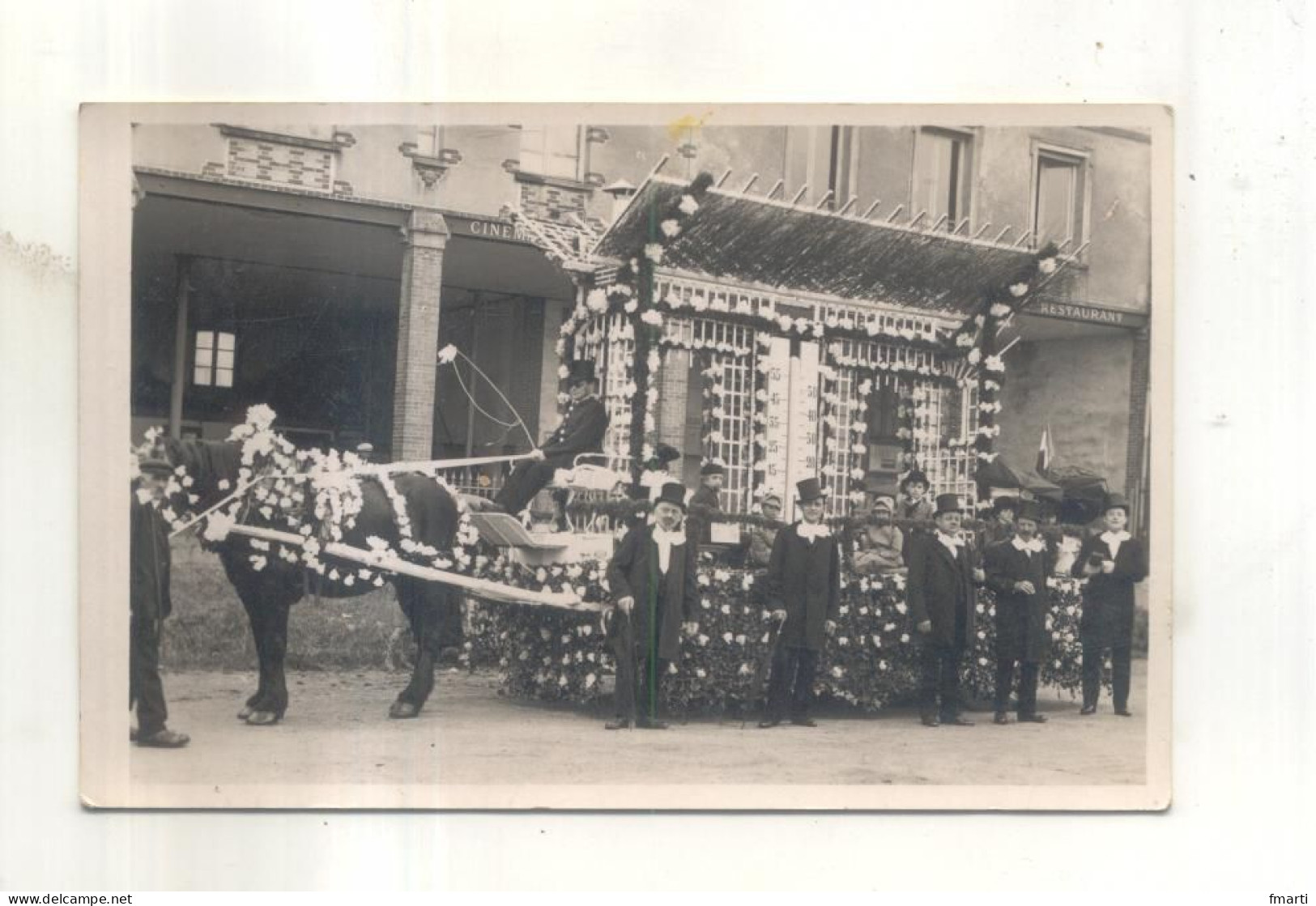 Carte Photo à Identifier : Char De Carnaval - Da Identificare