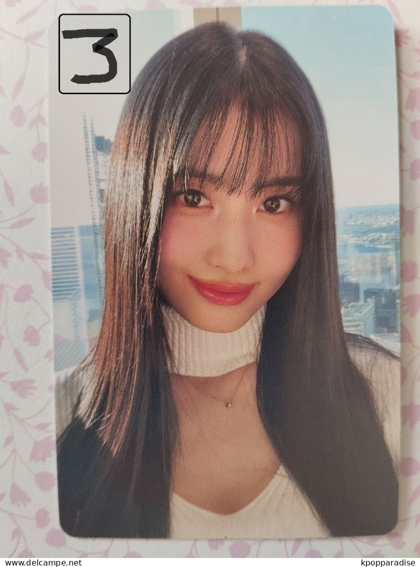 Photocard K POP Au Choix  TWICE Ready To Be Momo - Altri Oggetti