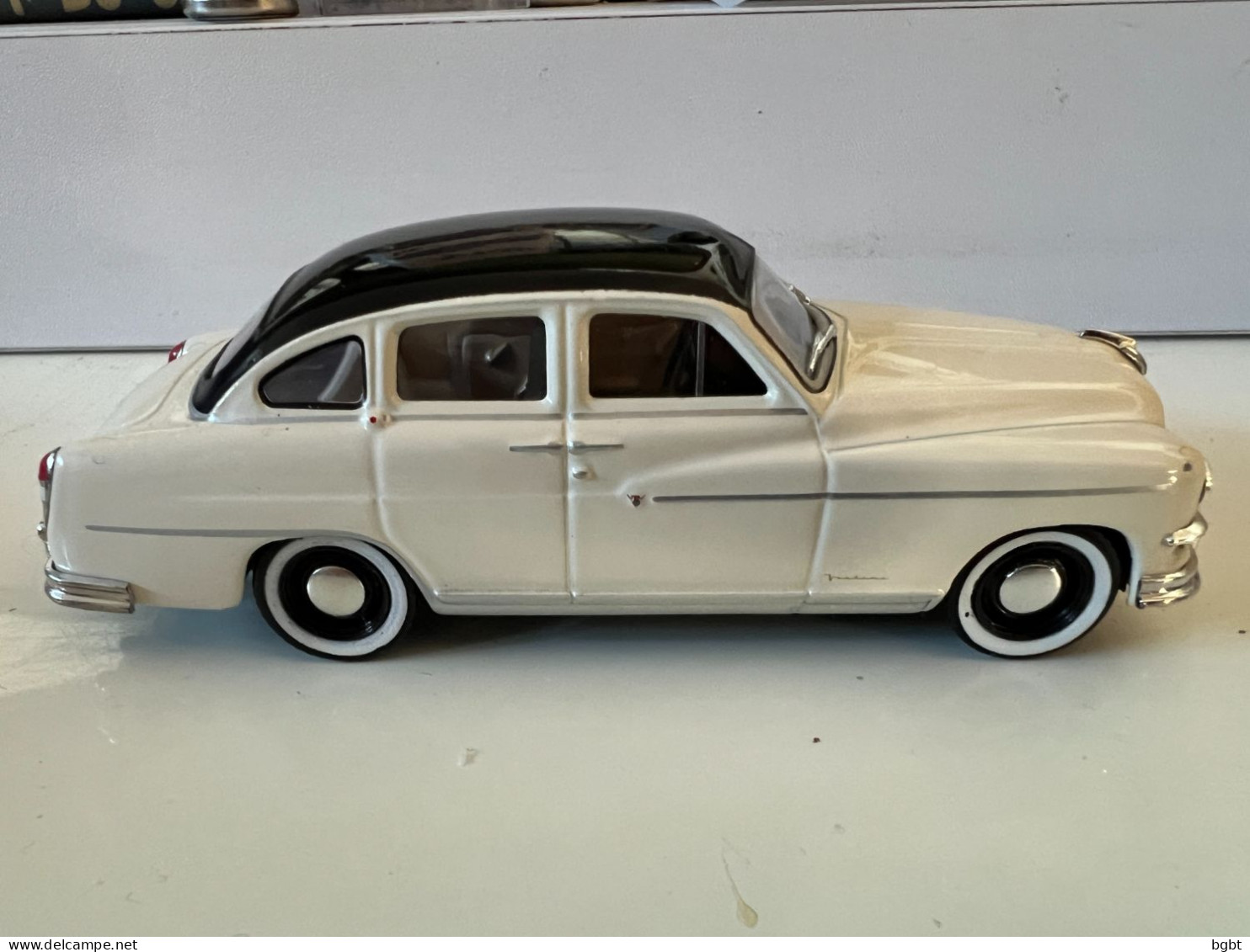 FORD VEDETTE VENDOME - 1/43 - COMME NEUVE - Autres & Non Classés