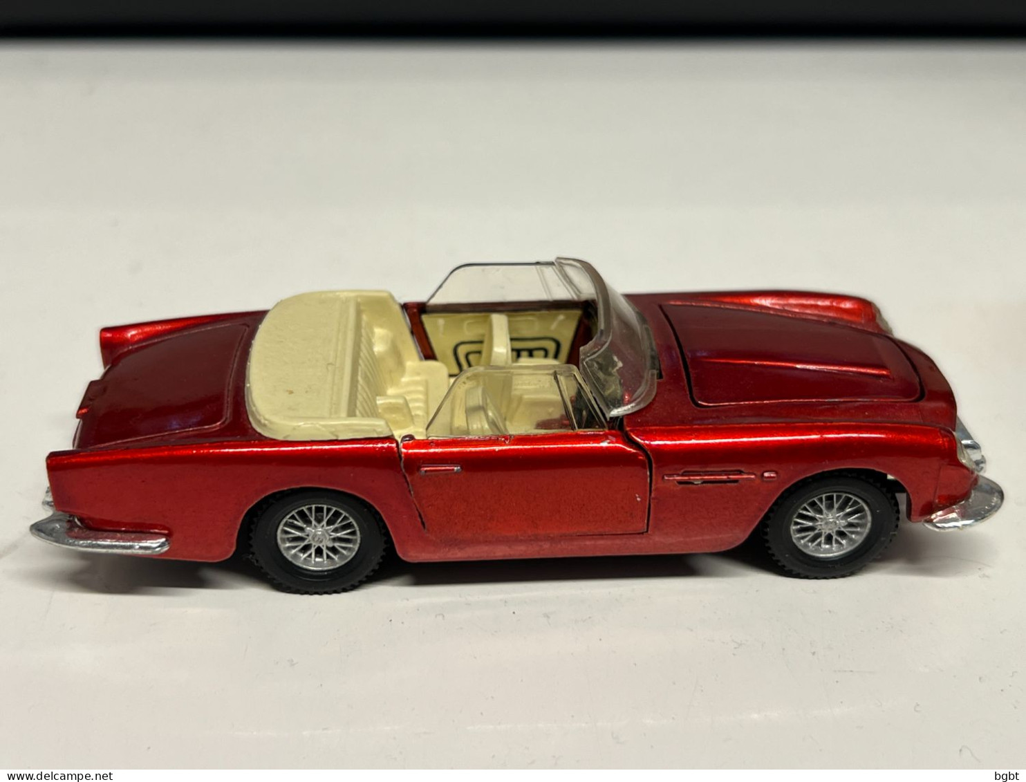 ASTON MARTIN DB5 CABRIOLET - DINKY ENGLAND 1/43 - TB ETAT Pas Atlas - Dinky