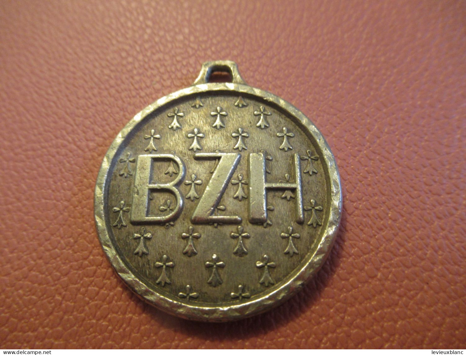 Porte-Clé Ancien/Bretagne/Régionalisme/BZH/ Breizh-Bretagne / Avec Hermines Et Drapeau Breton / Vers 1960    POC762 - Key-rings