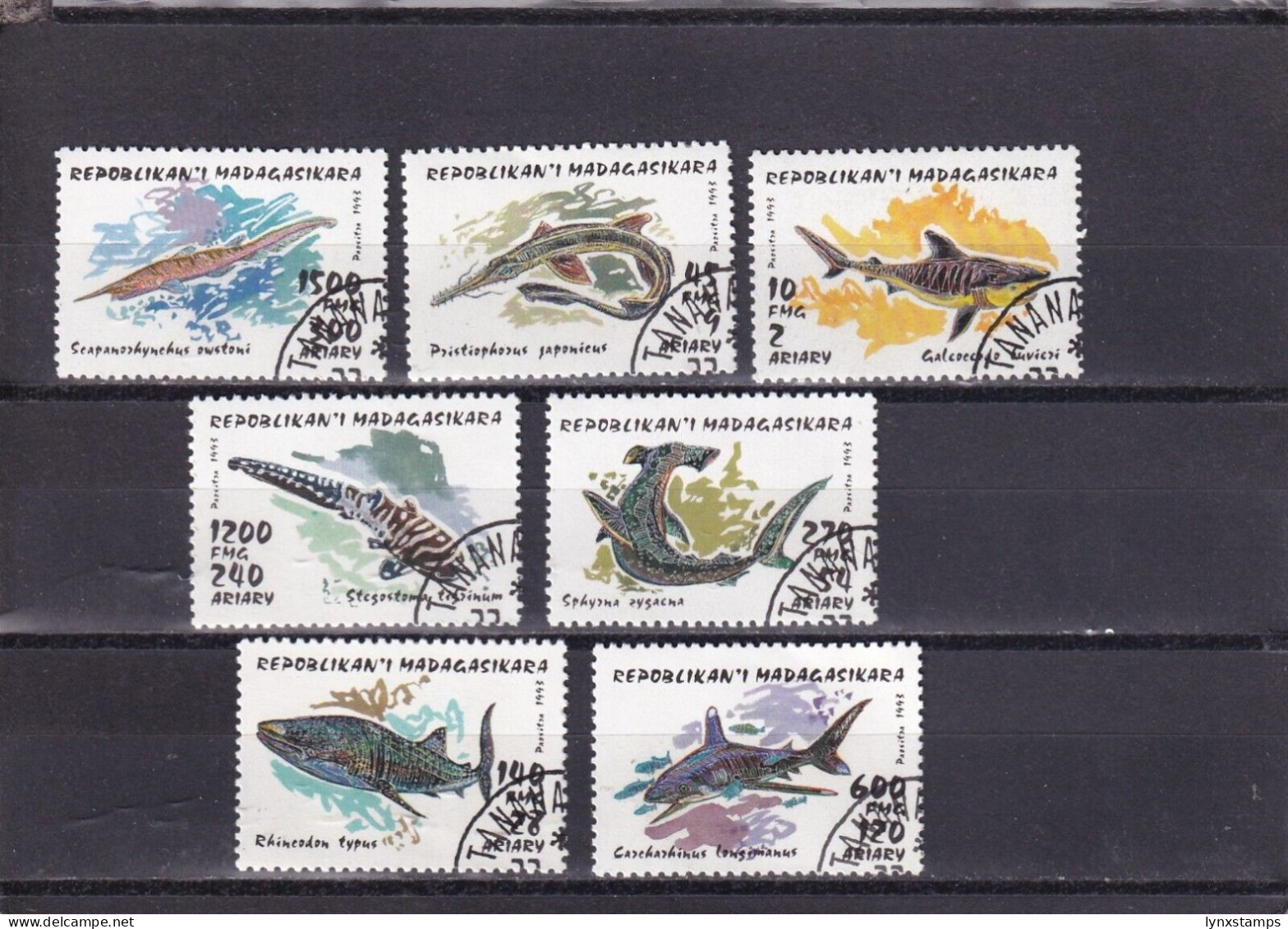 LI02 Madagascar 1993 Sharks Full Set Used Stamps - Madagascar (1960-...)