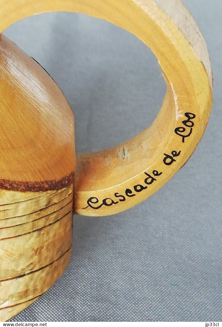 Cruche En Bois, Souvenir De La Cascade De Coo - Souvenirs