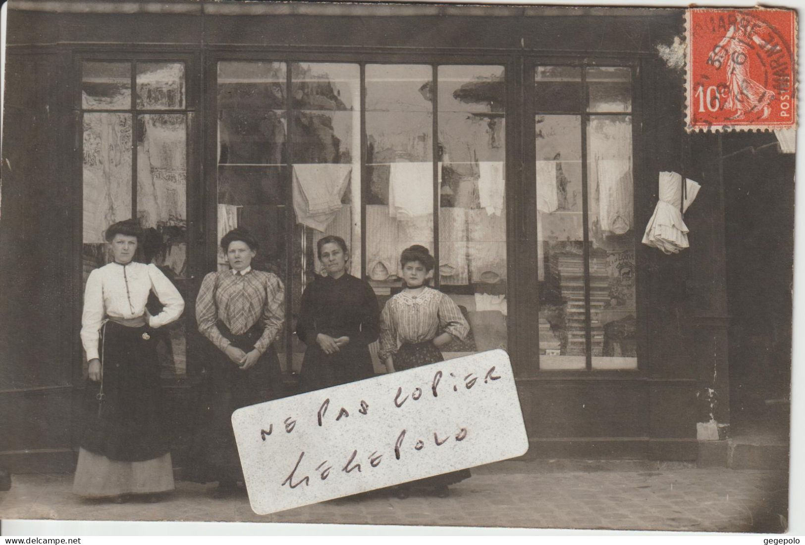 LA FERTE Sous JOUARRE - Les Employées Posent  Devant La Blanchisserie En 1907 ( Carte Photo ) - La Ferte Sous Jouarre