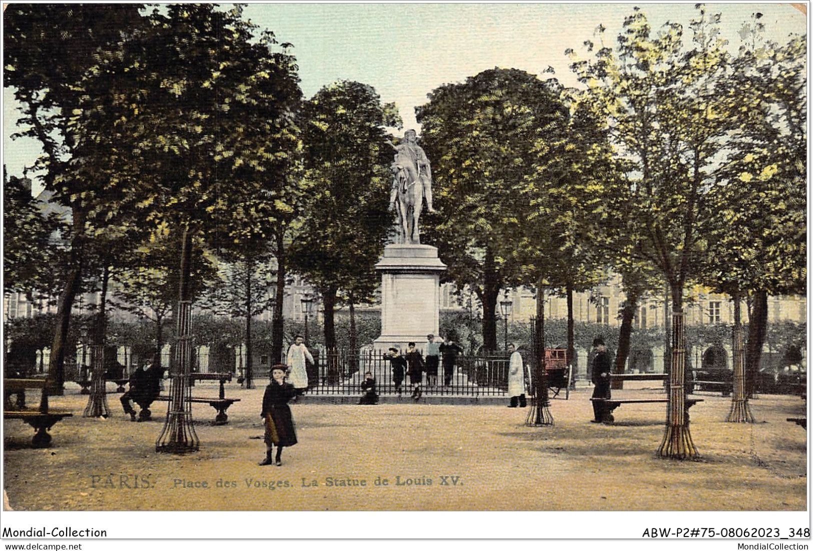 ABWP2-75-0149 - PARIS - Place Des Vosges - La Statue De Louis XV - Statues