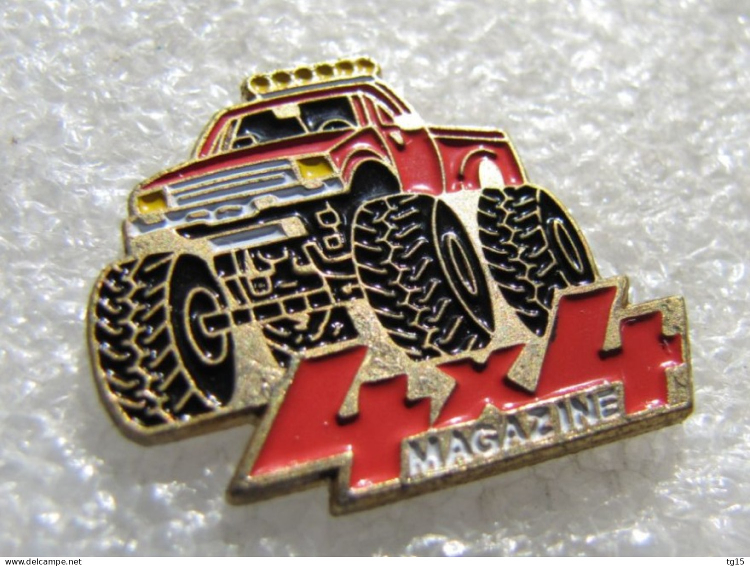 RARE  PIN'S  4X4  MAGAZINE   MONSTER TRUCK - Autres & Non Classés