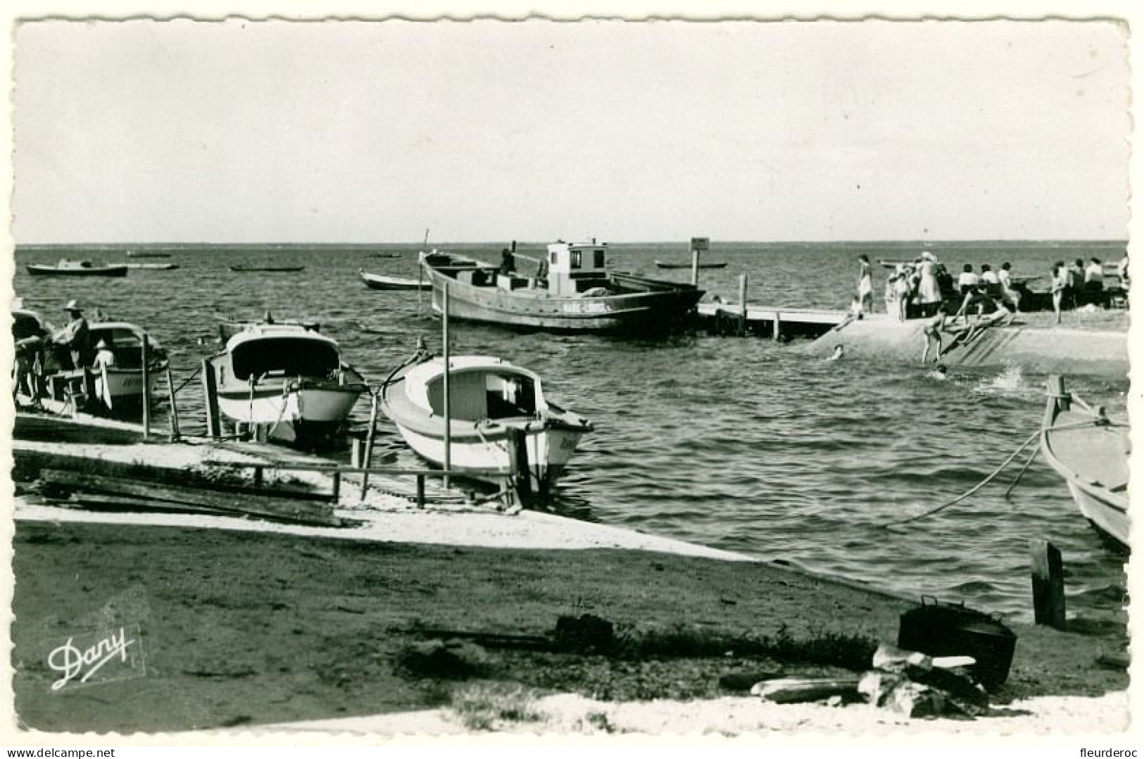 33 - B54591CPSM - GUJAN MESTRAS - BASSIN ARCACHON - Les Jetees Du Port Du Canal - Très Bon état - GIRONDE - Gujan-Mestras