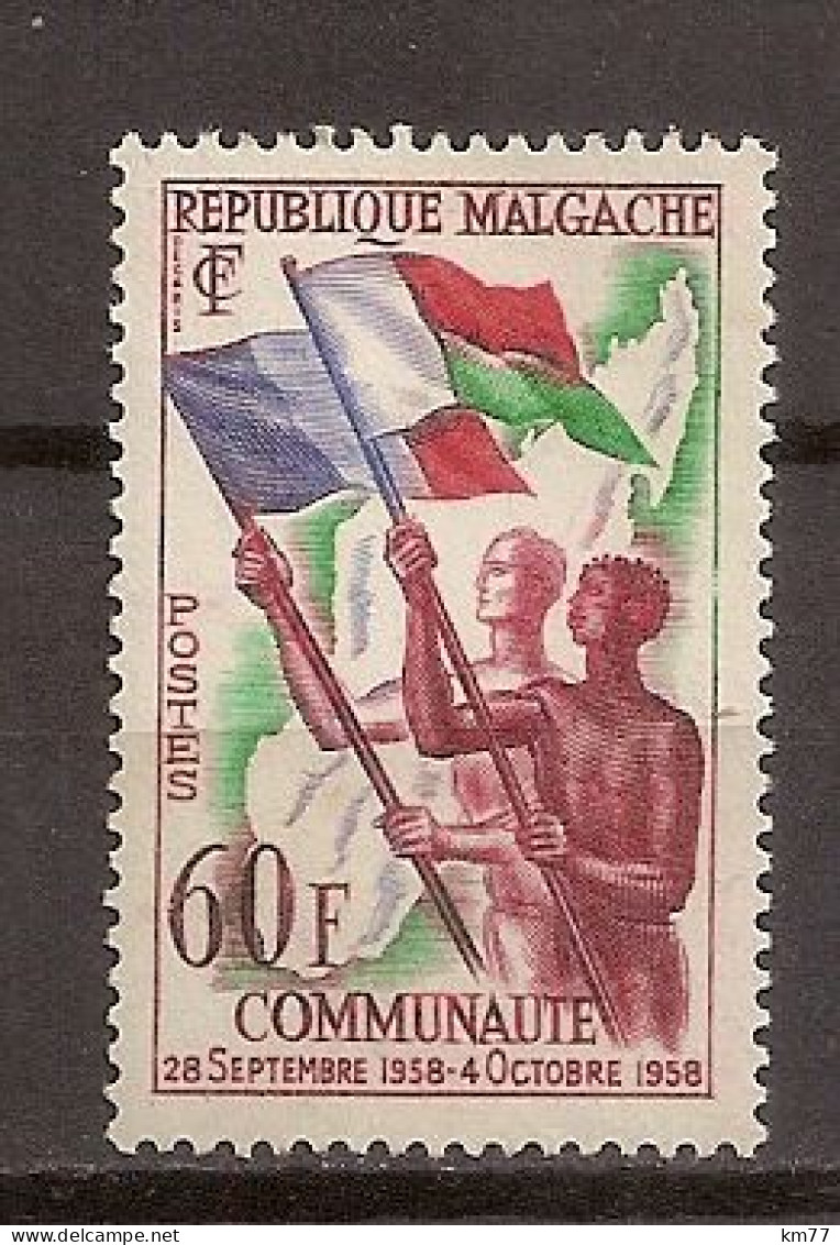 MADAGASCAR NEUF AVEC TRACE DE CHARNIERE - Madagascar (1960-...)