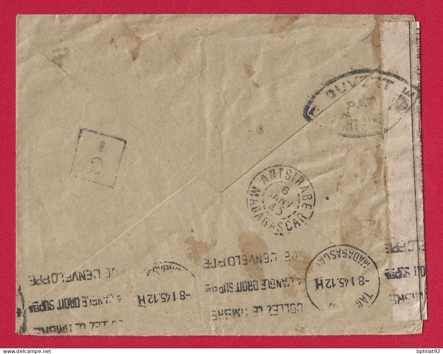 !!! MADAGASCAR, LETTRE AFFRANCHIE EN NUMÉRAIRE PAR AVION DE MANANJARY POUR VERSAILLES DE 1945 AVEC CENSURE MILITAIRE - Airmail