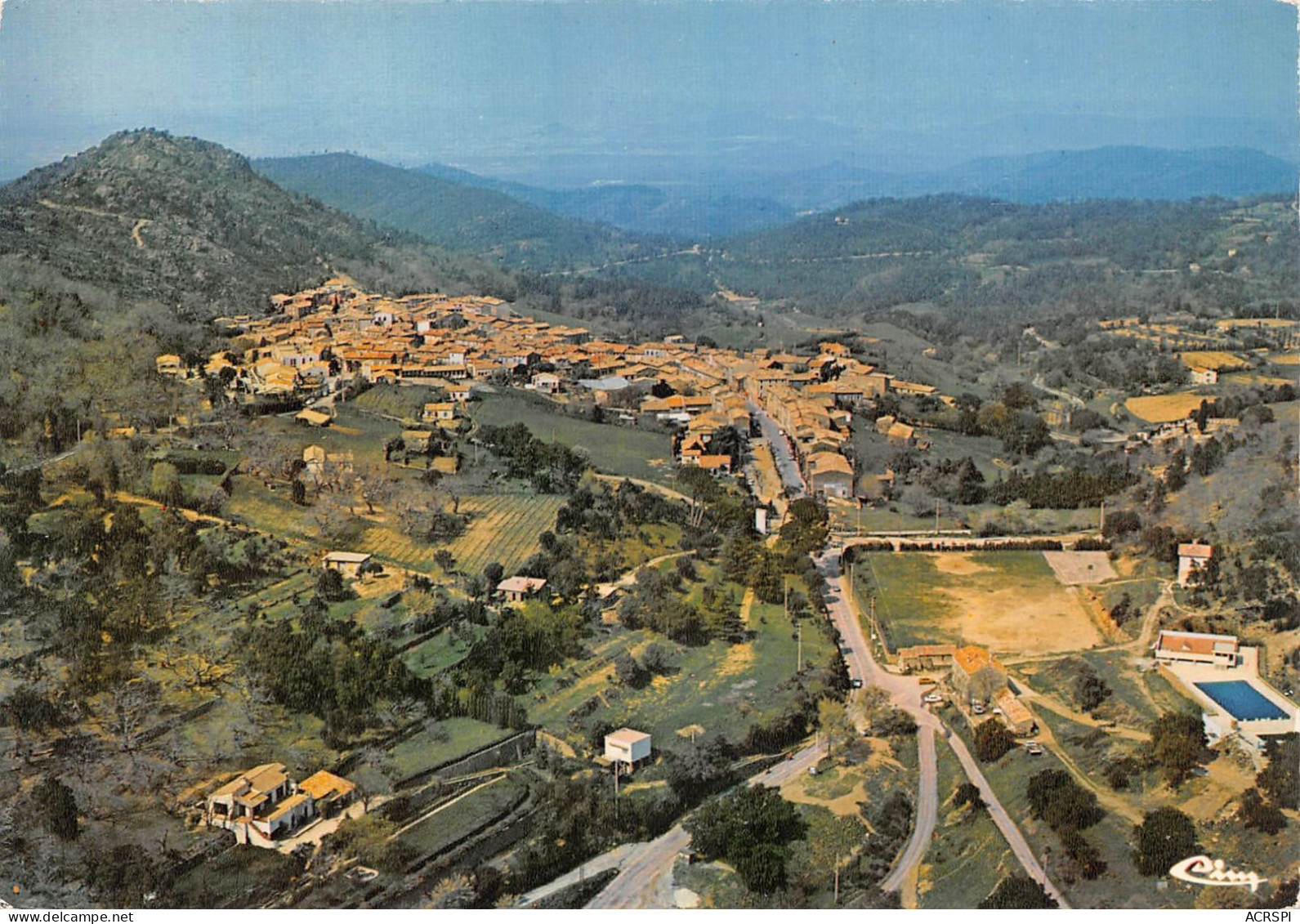 83  La Garde-Freinet  Vue Générale Aérienne  (Scan R/V) N°   25   \PP1099Ter - La Garde Freinet