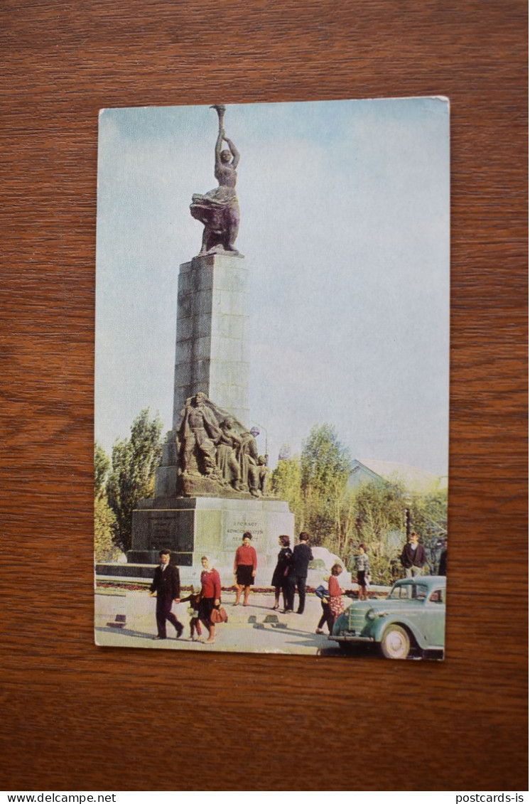 G415 Chisinau Kishinev Monumentul Eroilor Comsomolului Leninist - Moldavië