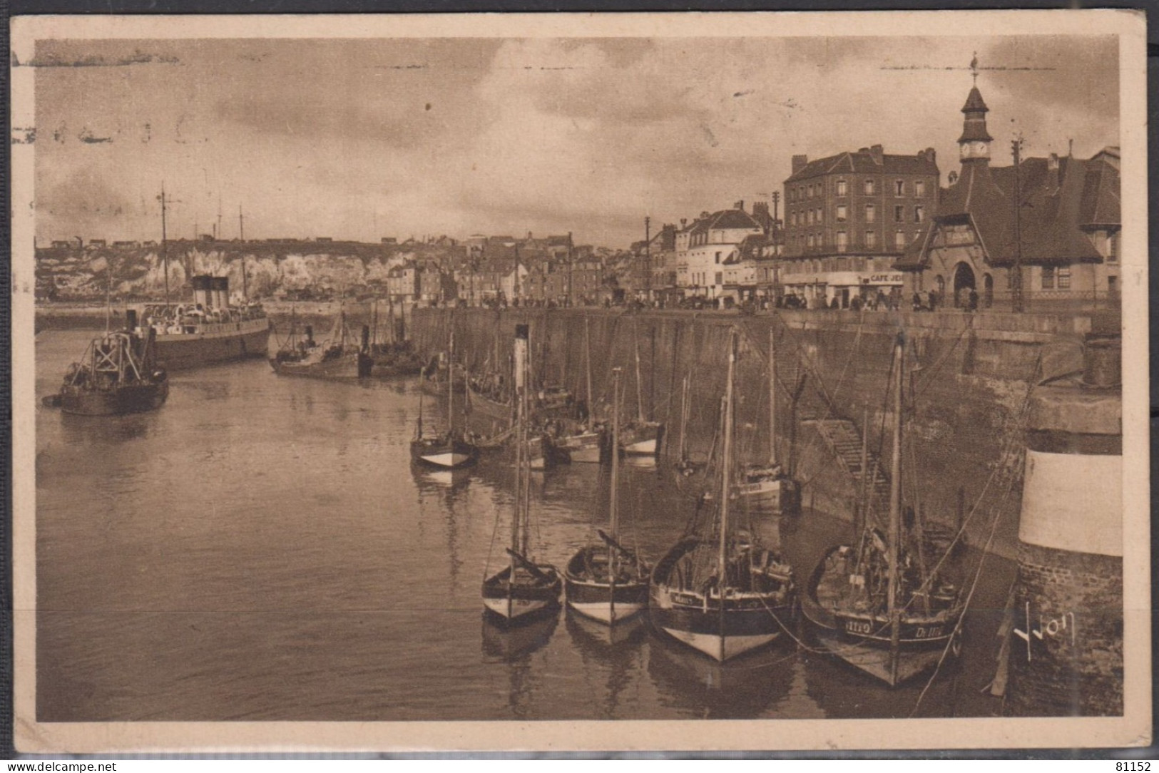 PAIX 30c Vert   Sur 2 CPA   De DIEPPE S.Infér   Le Chateau Et L'Avant Port  1937    Pour   YVETOT Et CAEN - 1932-39 Peace