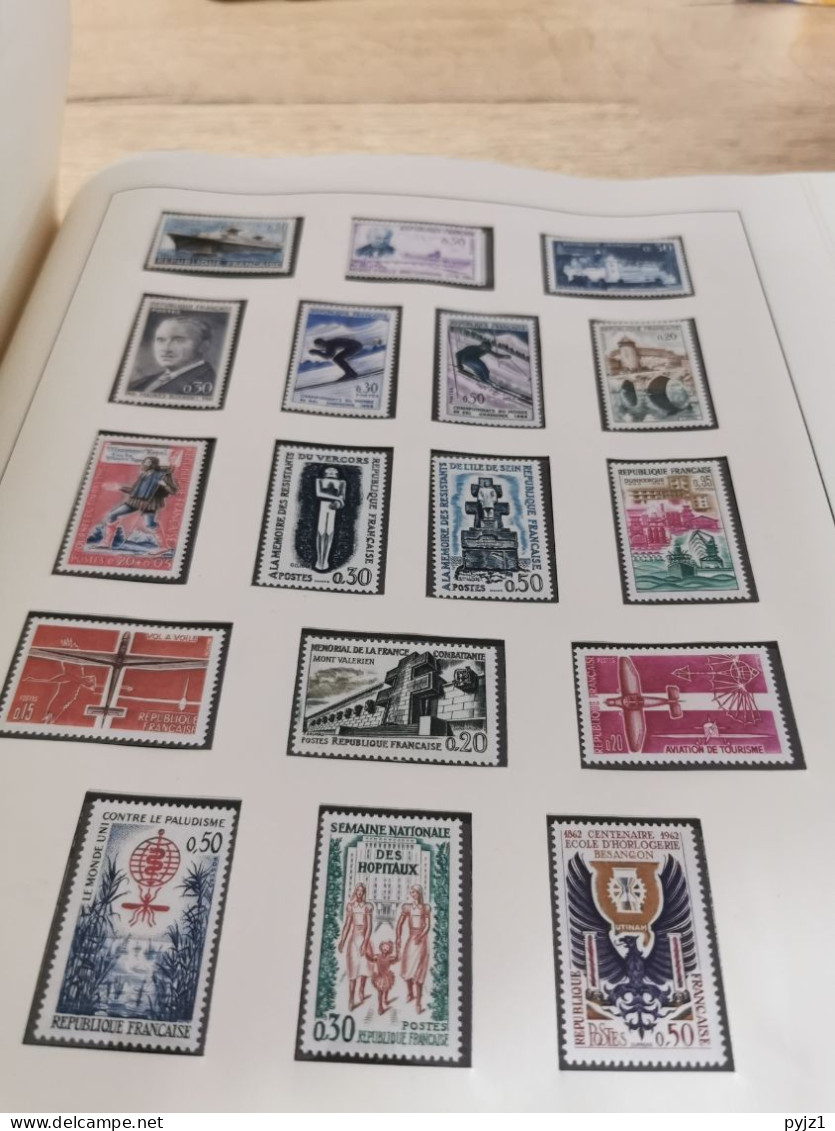 France 1960-1977 complete MNH in SAFE