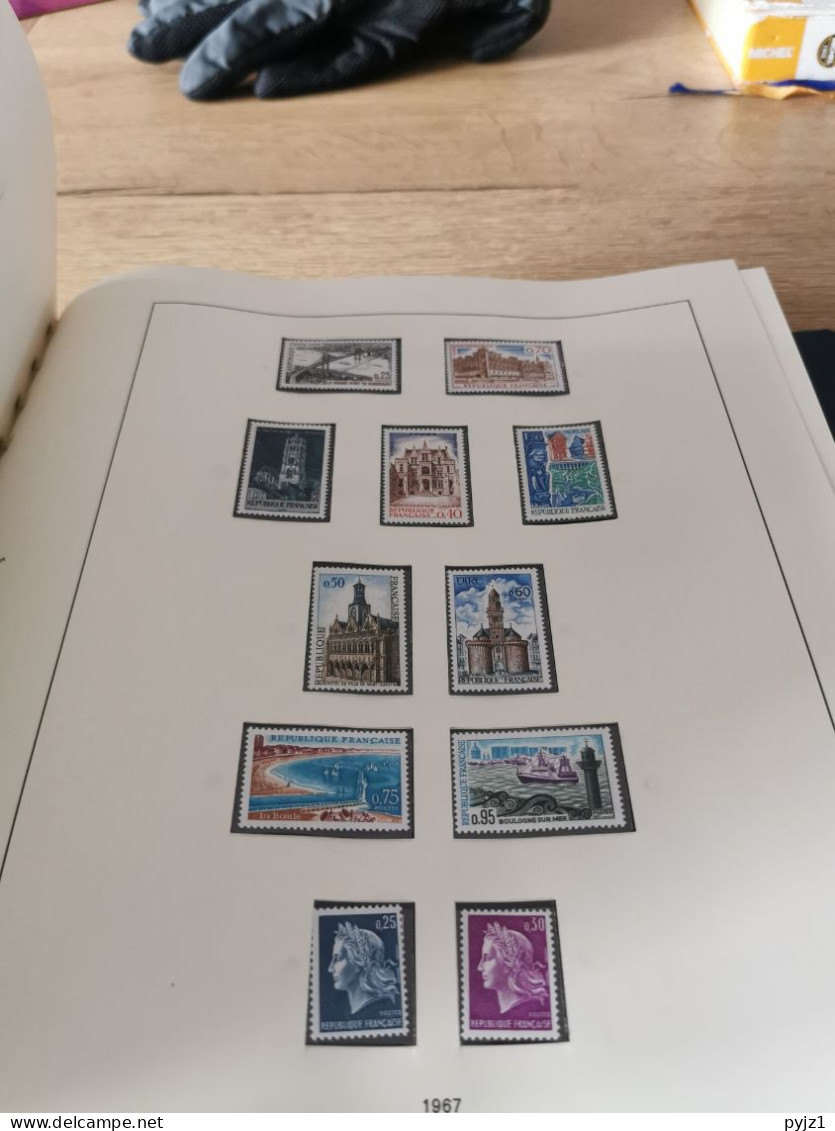 France 1960-1977 complete MNH in SAFE