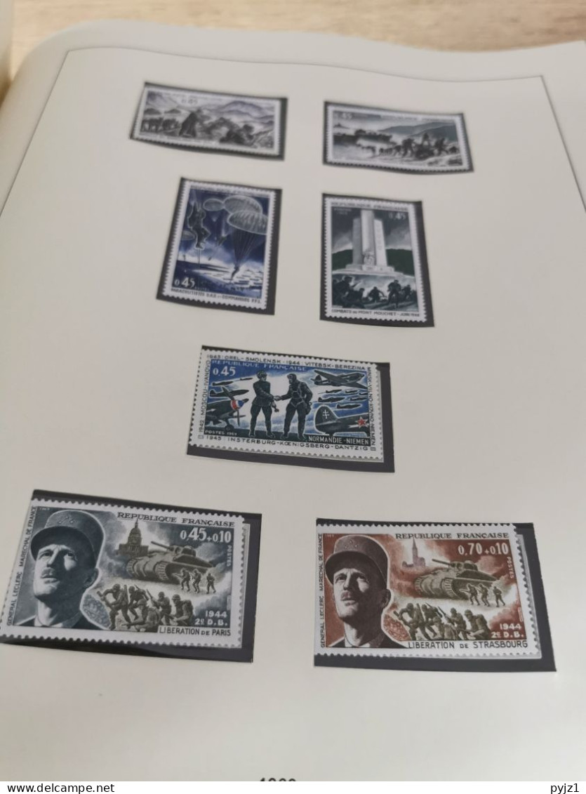 France 1960-1977 complete MNH in SAFE