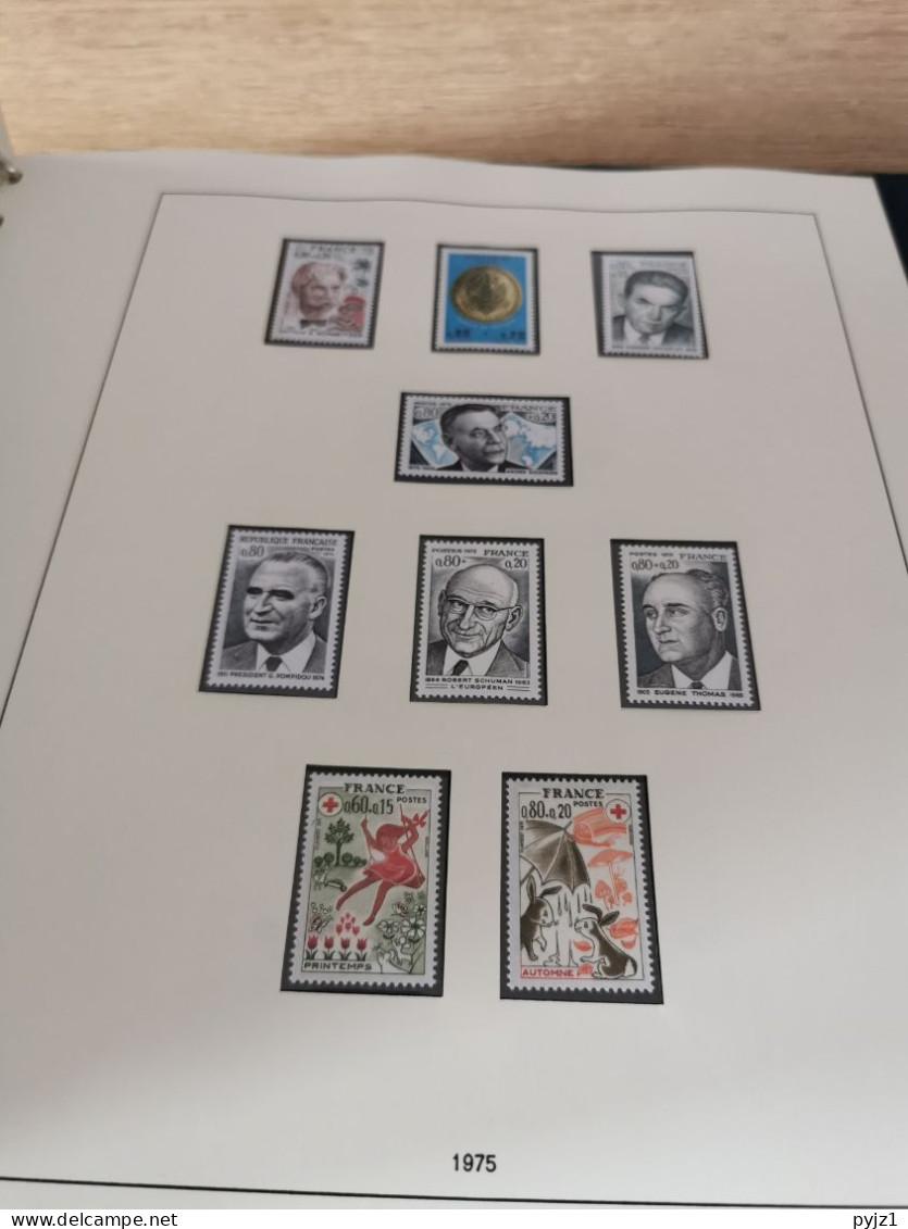 France 1960-1977 complete MNH in SAFE