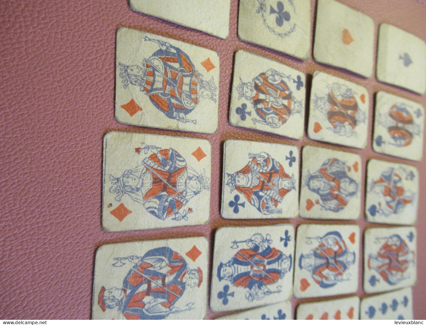 Jeux Ancien De 32 Cartes à Jouer Mini  / Usagé Mais Complet  / Sans étui  /Vers 1920-1950            CAJ33 - Carte Da Gioco