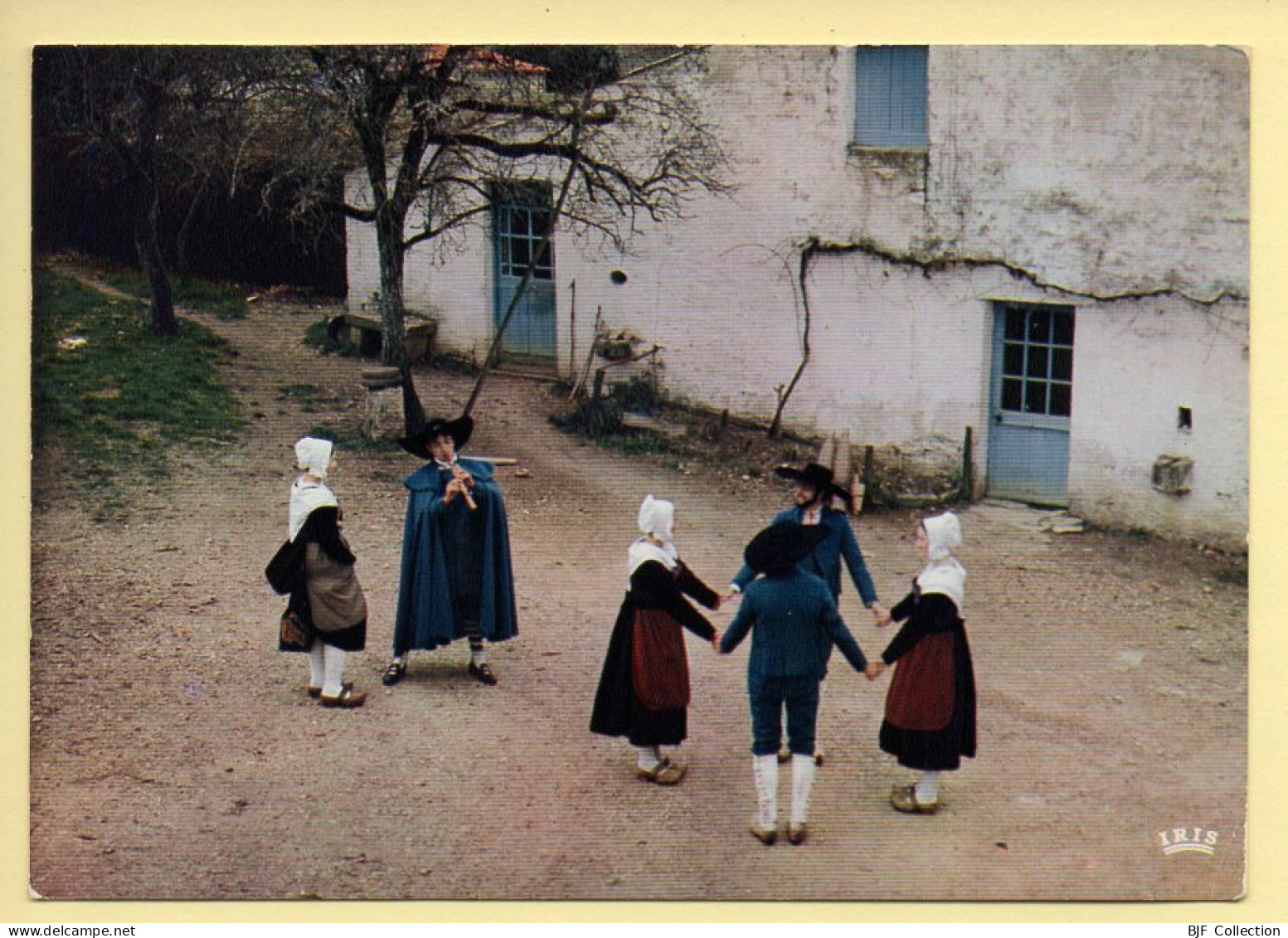 79. LA MOTHE-SAINT-HERAY – Groupe Folklorique LES PIBOLOUS (animée) (voir Scan Recto/verso) - La Mothe Saint Heray