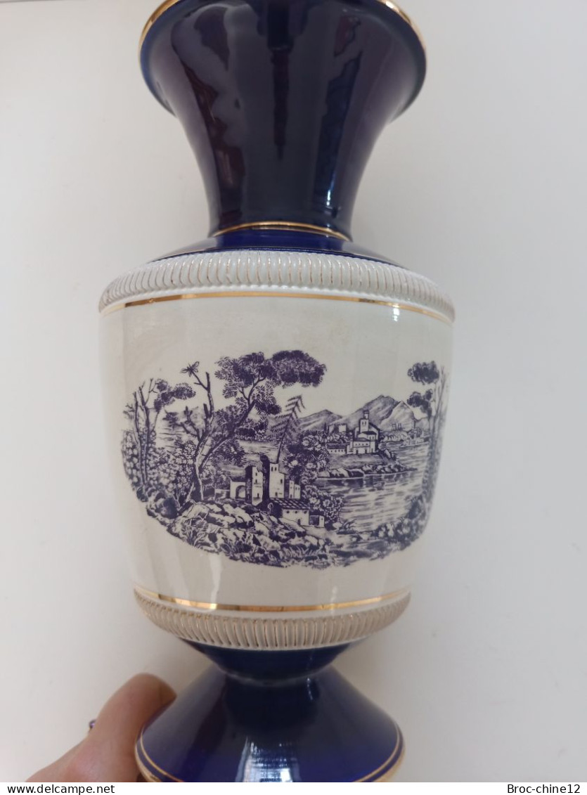 Vase Porcelaine Bleu De Four TTaly  Signé Et Numéroté - Zonder Classificatie