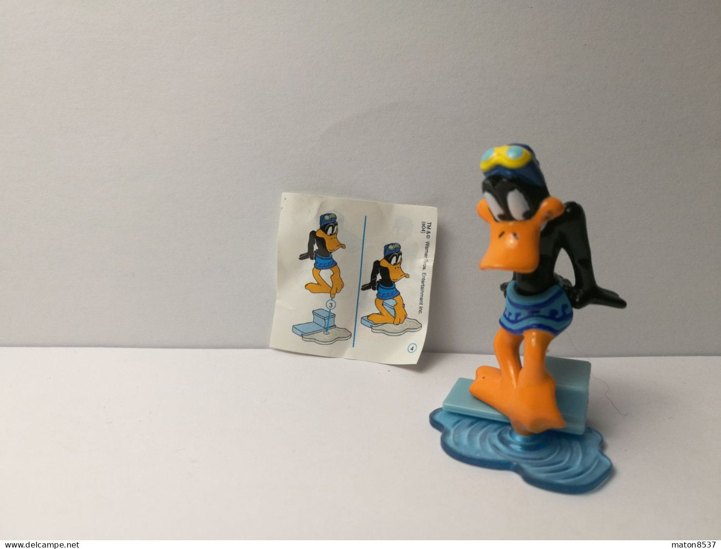 Kinder :  Looney Tunes 2004 - Duffy Duck  Schwimmer + Aufbauanleitung - Aufstellfiguren