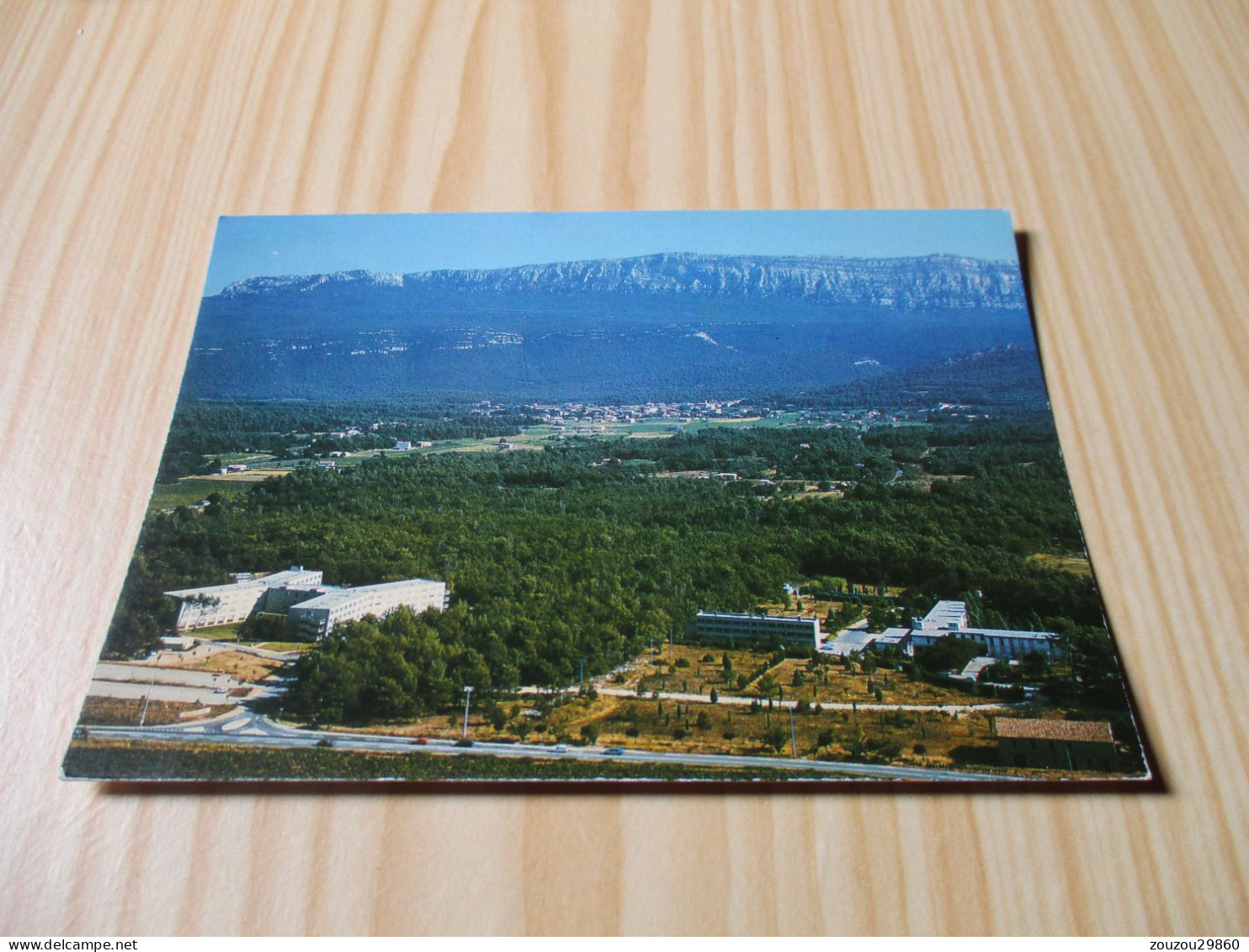 Nans-les-Pins (83).Centre De Gérontologie Saint François - Vue Aérienne. - Nans-les-Pins