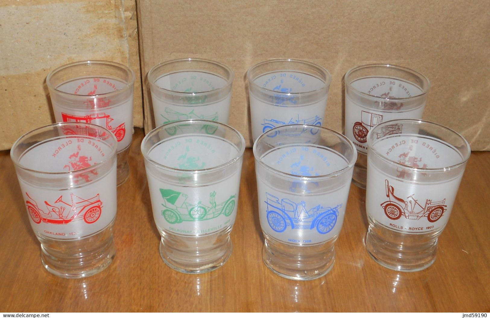 Collection De 8 Petits Verres De La Brasserie BIERES DE CLERCK à HAZEBROUCK NORD 59 Avec Voitrues Anciennes - Glasses