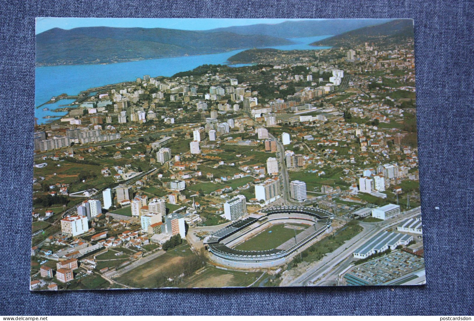 Spain, ESTADIO - STADIUM - STADE - STADION - " BALAIDOS " - VIGO - Old Postcard - Estadios
