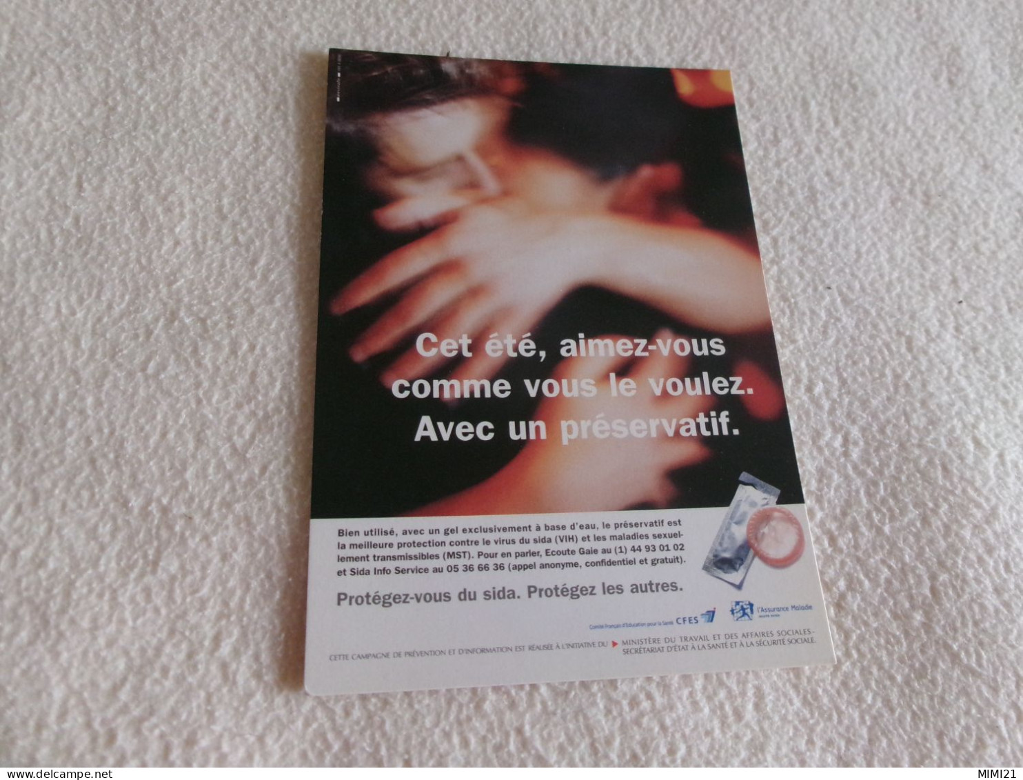 BELLE CARTE PUBLICITE "PROTECTION CONTRE LE SIDA AVEC LES PRESERVATIFS".. - Santé