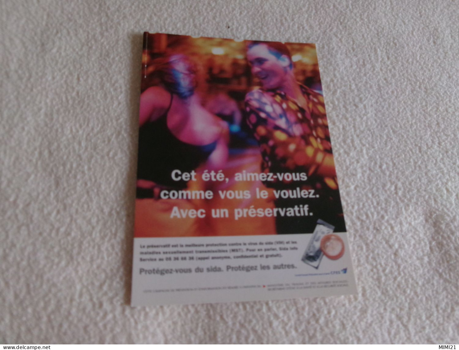 BELLE CARTE PUBLICITE "PROTECTION CONTRE LE SIDA AVEC LES PRESERVATIFS".. - Santé