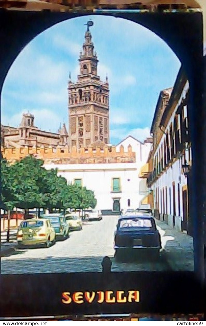 ESPANA Espagne SEVILLA PATIO  BANDERAS Y GIRALDA  AUTO CAR VB19708 JV5681 - Sevilla