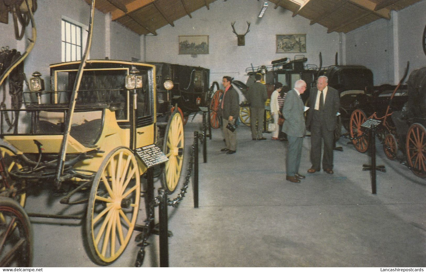 Postcard Coach Museum At Old Blacksmith's Shop Gretna Green Scotland My Ref B14913 - Dumfriesshire