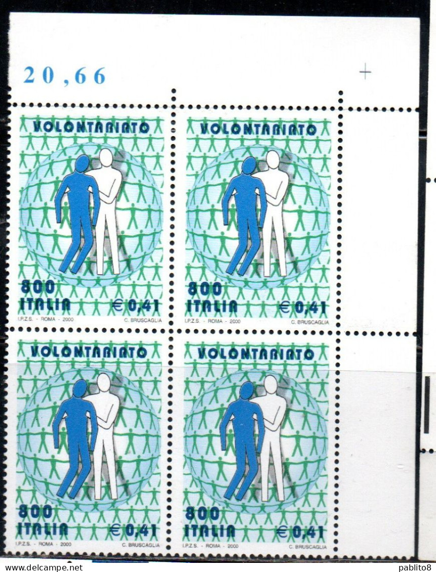 ITALIA REPUBBLICA ITALY REPUBLIC 2000 ANNO DEL VOLONTARIATO VOLONTARIO VOLUNTEERING YEAR QUARTINA ANGOLO DI FOGLIO MNH - 1991-00: Mint/hinged