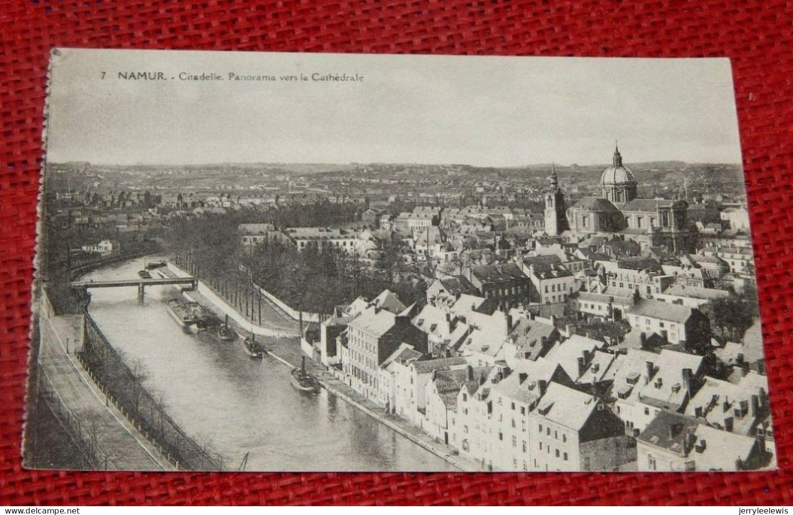 NAMUR   -  Citadelle -  Panorama Vers La Cathédrale - Namen