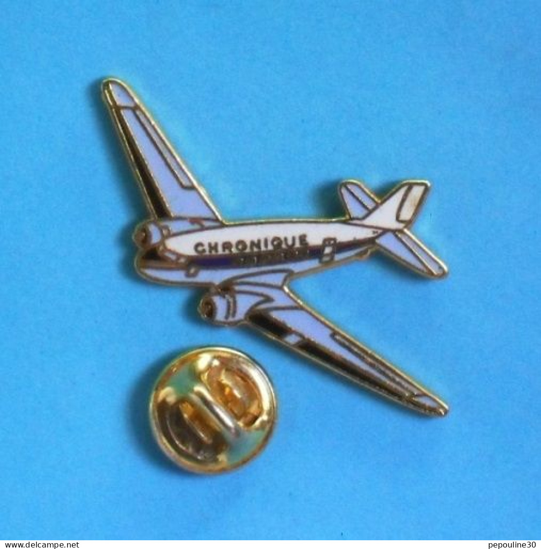 1 PIN'S  //  ** AVION / DOUGLAS C-47 SKYTRAIN / CHRONIQUE ** - Avions