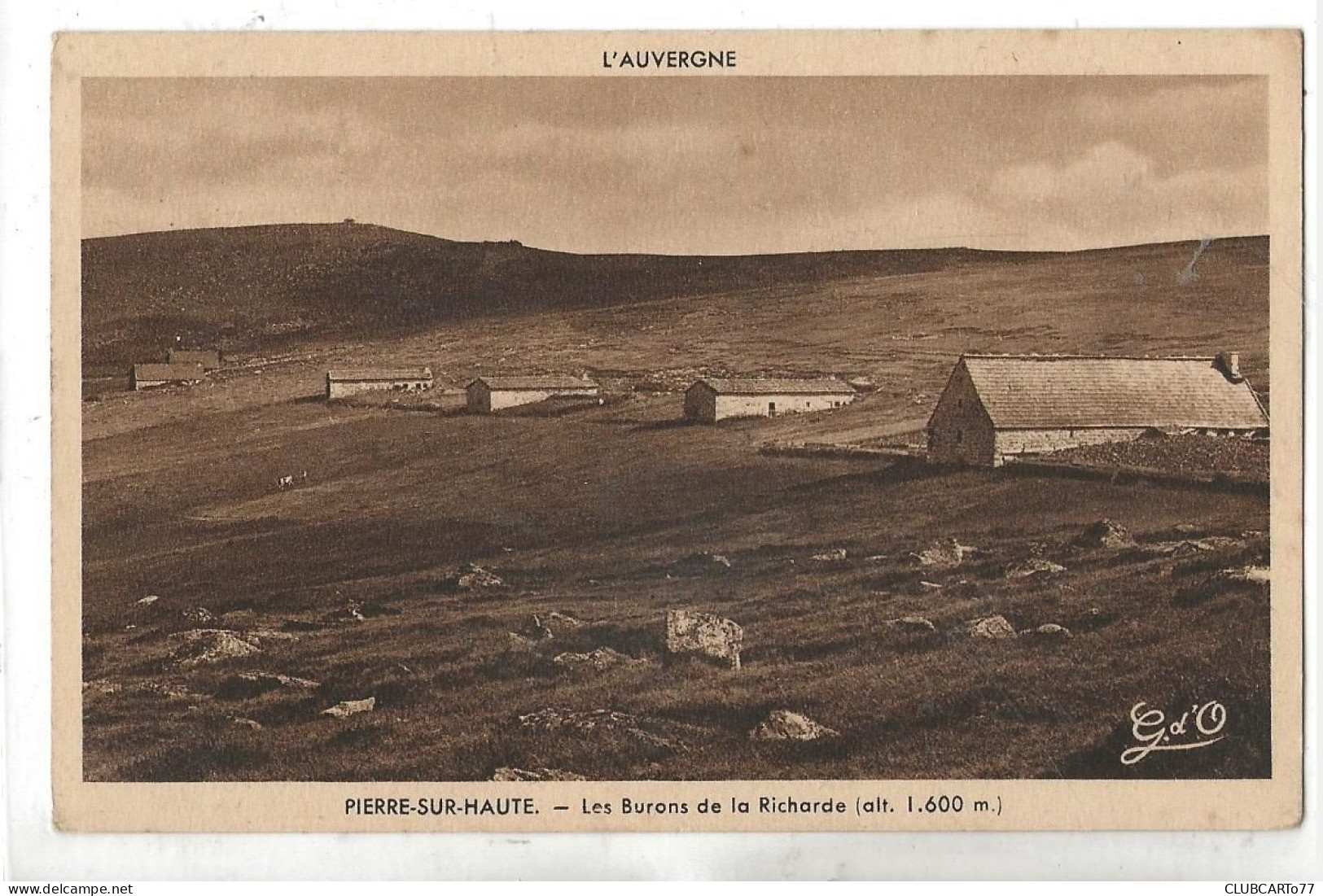 Saint-Pierre-la-Bourlhonne (63) : Vue Panoramique Du Quartier Des Burons De La Richarde Pierre-sur-Haute En 1930 PF. - Vic Le Comte