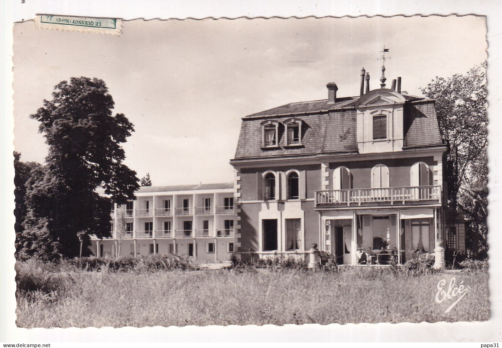 ARES (Gironde)  Le Château - Arès