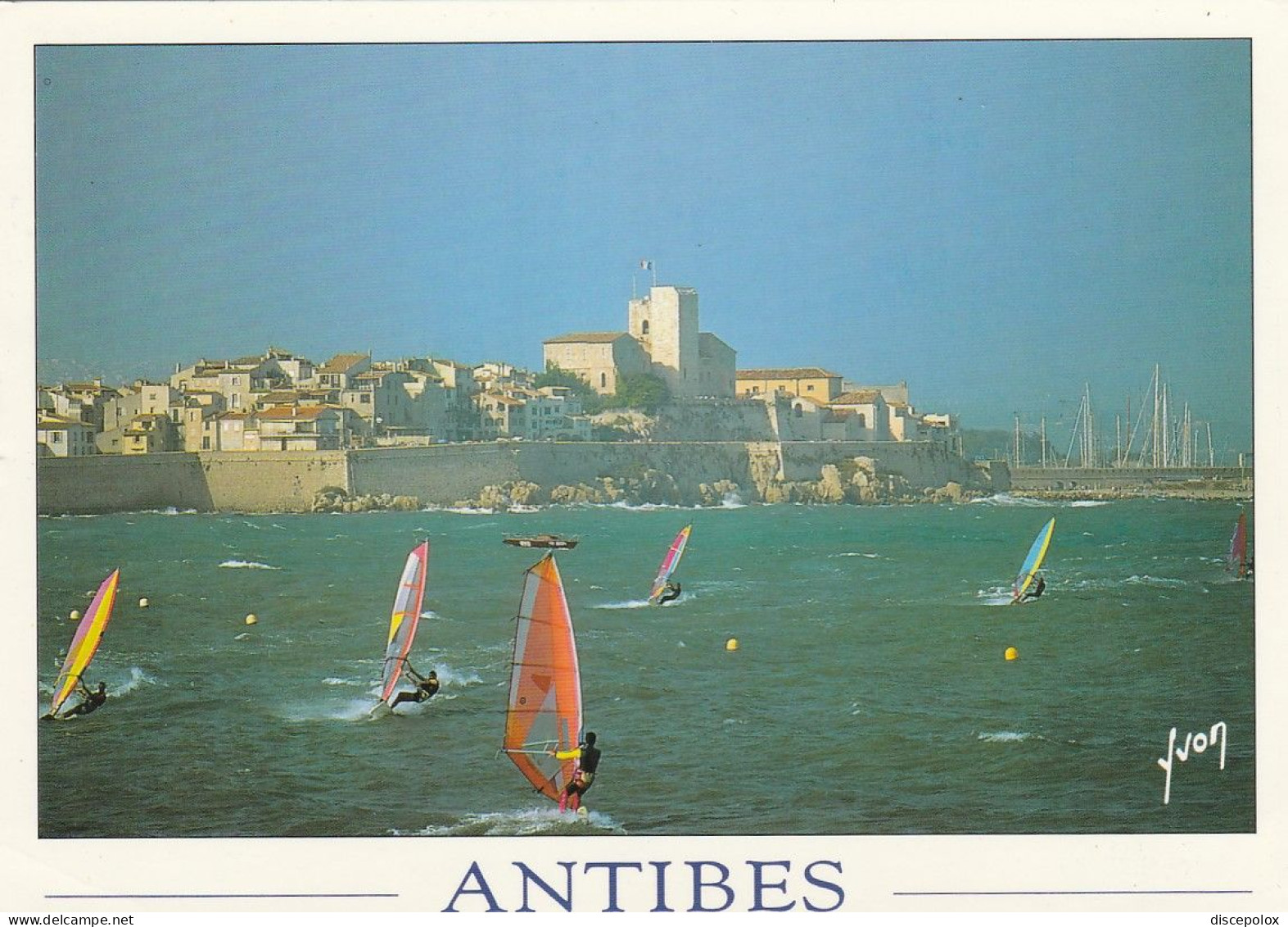 U5894 Antibes - Les Remparts Et La Vieille Ville / Viaggiata 2000 - Antibes - Les Remparts