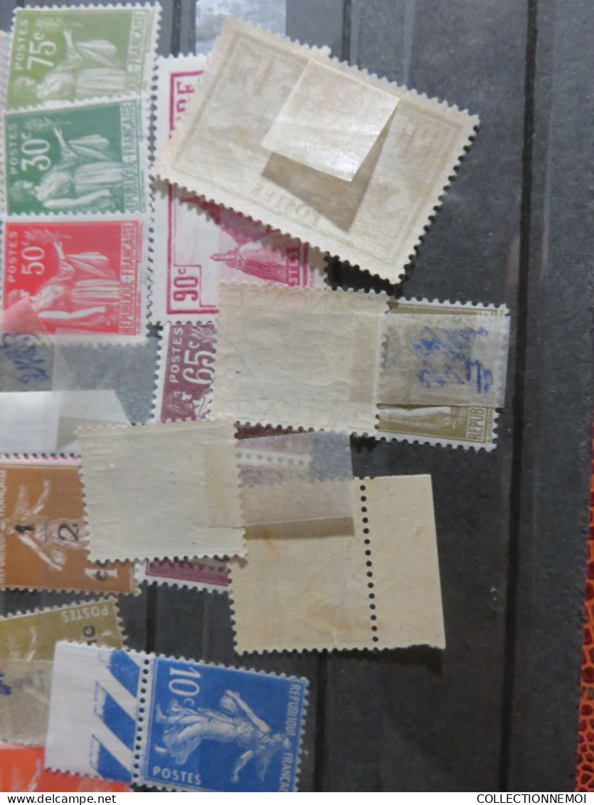 lot de france ,, TIMBRES NEUFS ,,et oblitérés, avec et sans charniére ,,c'est vendue comme c'est ,tout est photographié