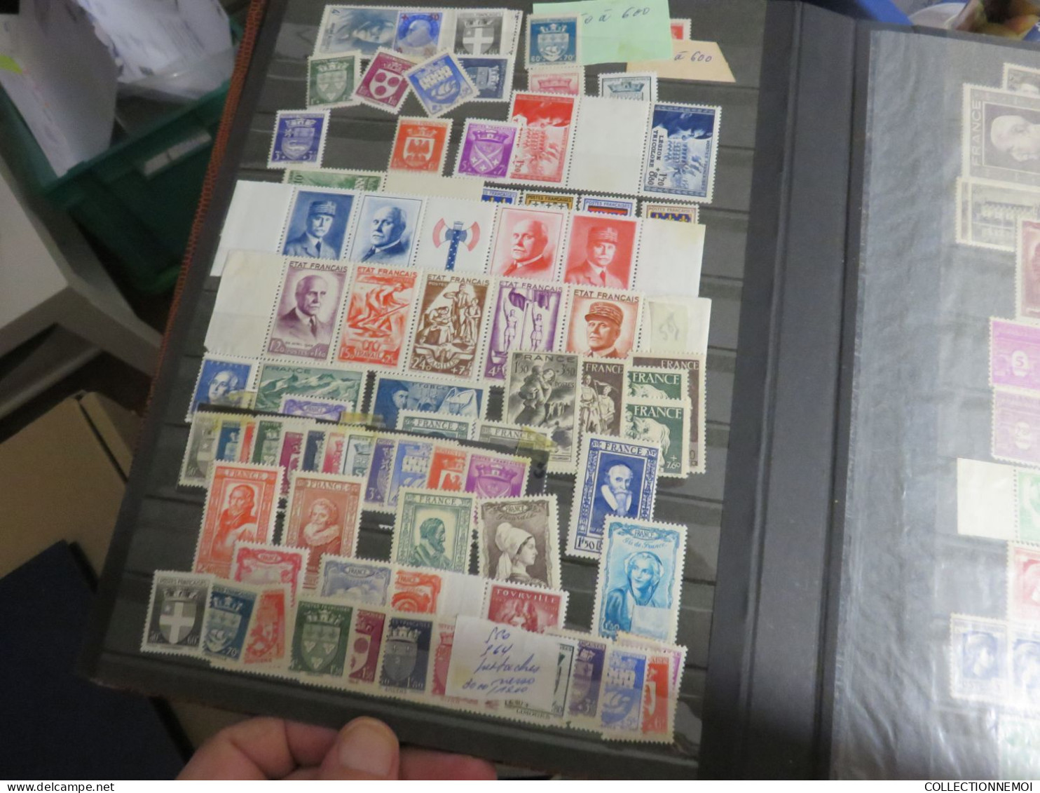 lot de france ,, TIMBRES NEUFS ,,et oblitérés, avec et sans charniére ,,c'est vendue comme c'est ,tout est photographié