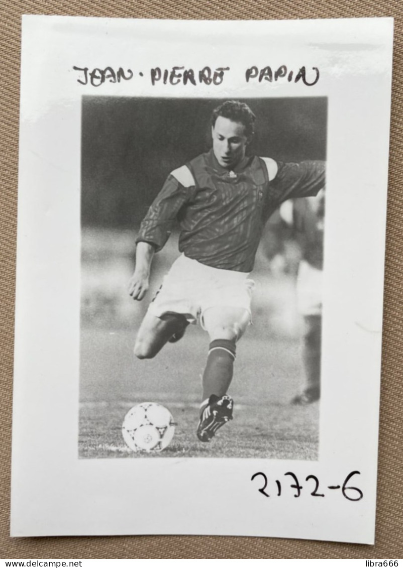 FOOTBALL - JEAN-PIERRE PAPIN - 12,5 X 9 Cm. (REPRO PHOTO ! - Zie Beschrijving - Voir Description) ! - Sporten