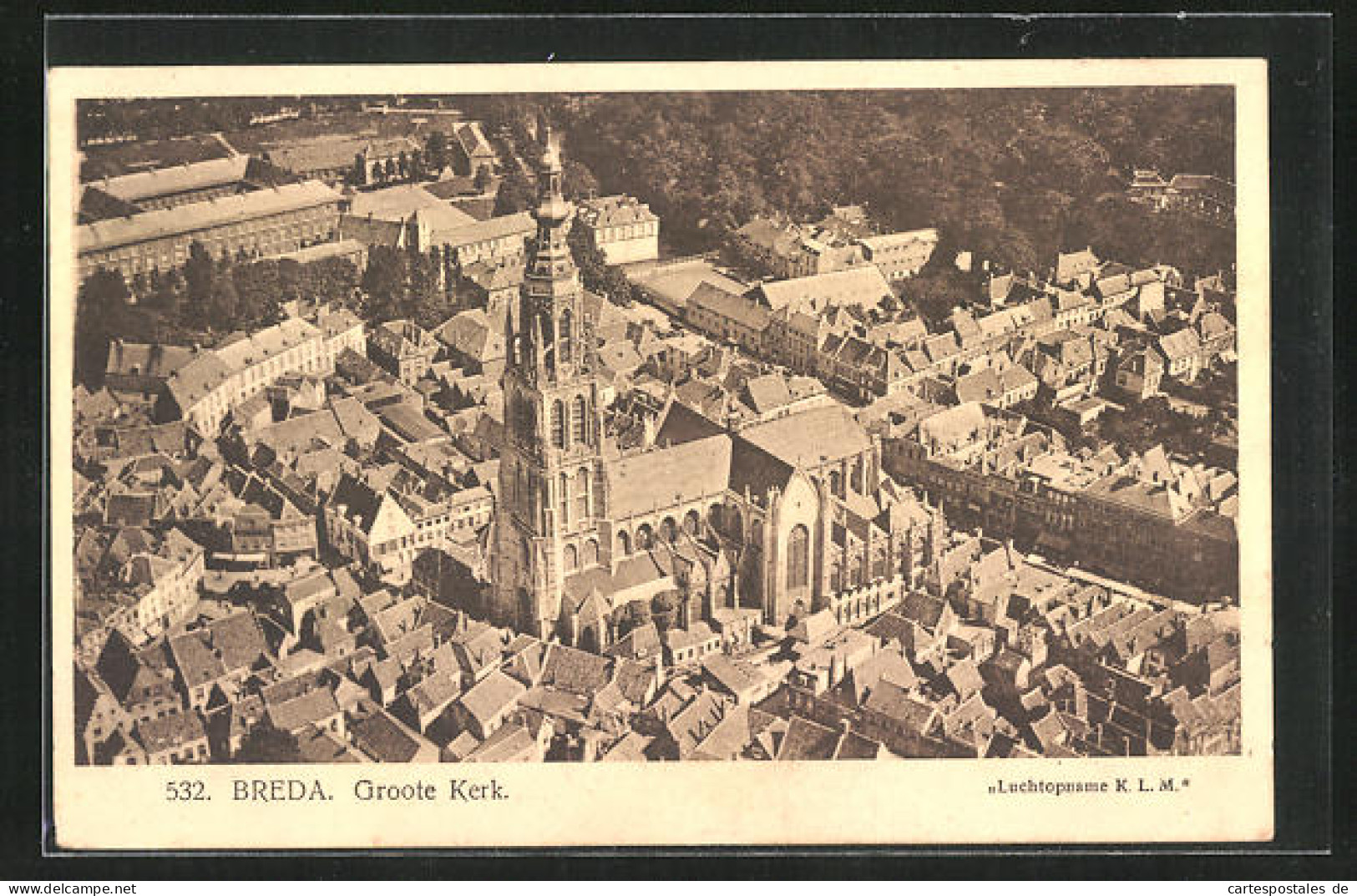 AK Breda, Fliegeraufnahme Der Groote Kerk  - Breda