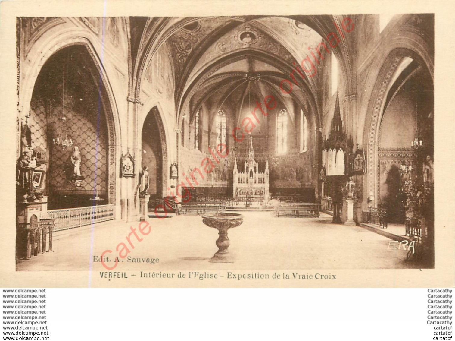 31.  VERFEIL .  Intérieur De L'Eglise ; Exposition De La Vraie Croix . - Verfeil