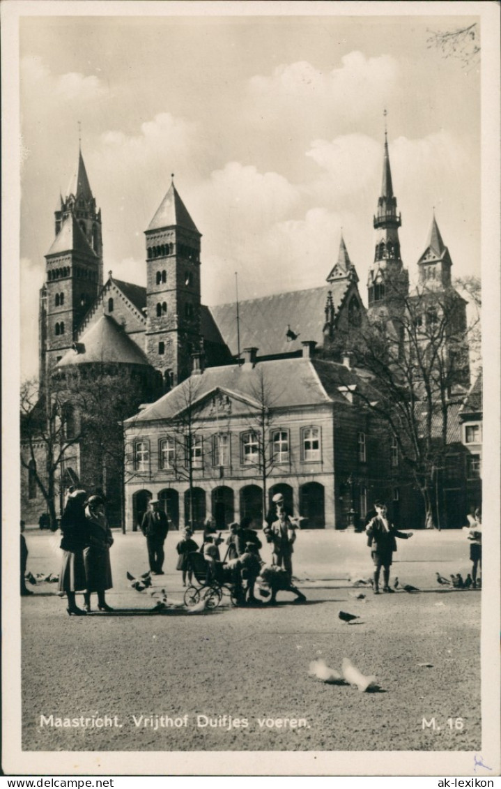 Maastricht Mestreech Stadtteilansicht Vrijthof Kirche Personen 1930 - Maastricht