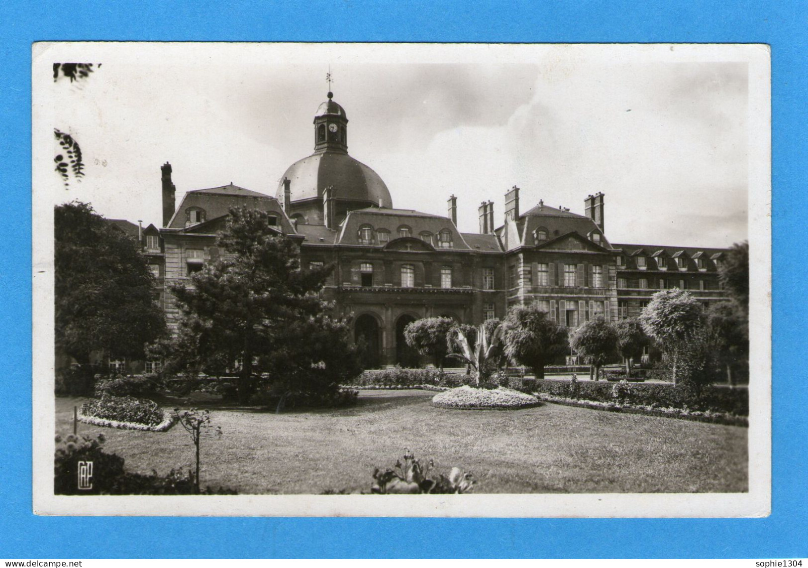 LA SALPÊTRIERE - Façade Sur Les Jardins - Salud, Hospitales