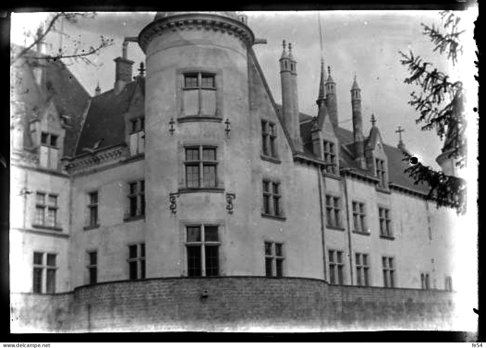 ° 21 ° VIC DE CHASSENAY ° Château De Bourbilly ° 2 Plaques De Verre Négatives  6.5 X 9 ° - Diapositivas De Vidrio