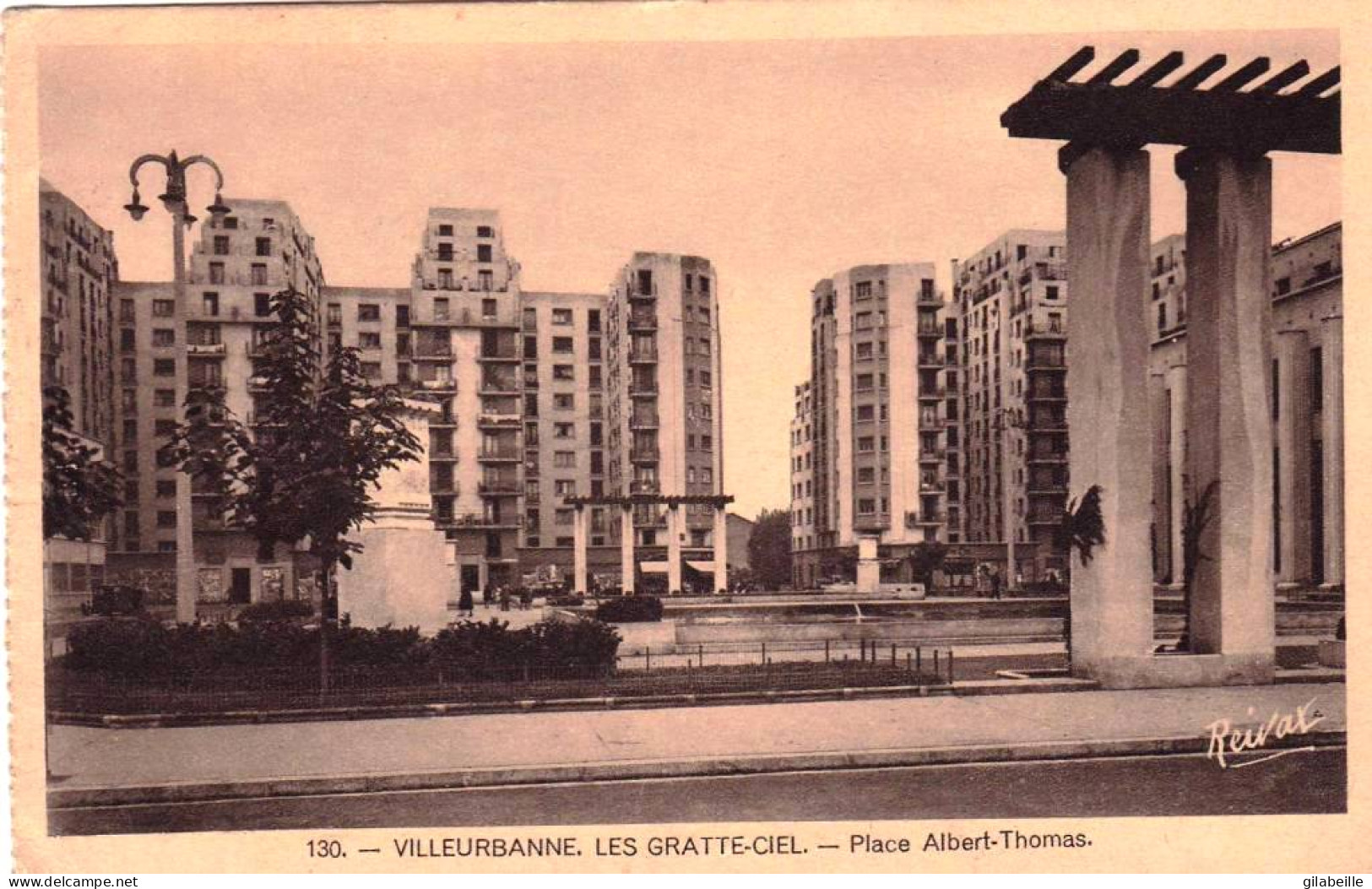 69 - Rhone -   VILLEURBANNE -  Place Albert Thomas - Villeurbanne