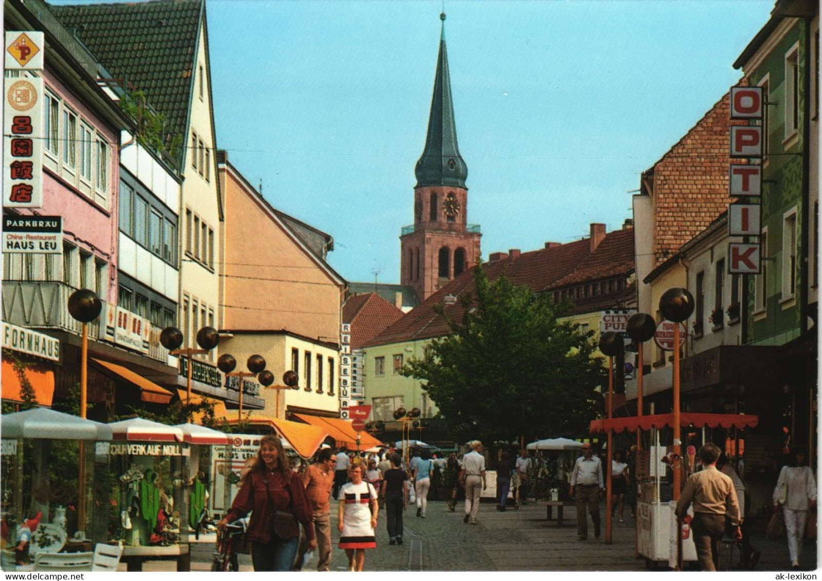 Zweibrücken Hauptstraße Fußgängerzone Personen & Geschäfte 1975 - Zweibruecken